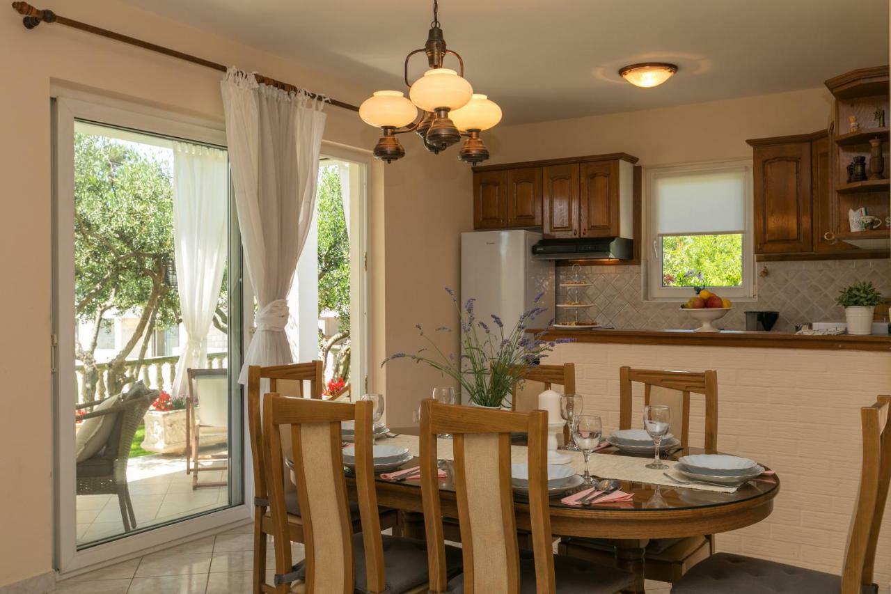 Villa Bosko Kastela Ngoại thất bức ảnh