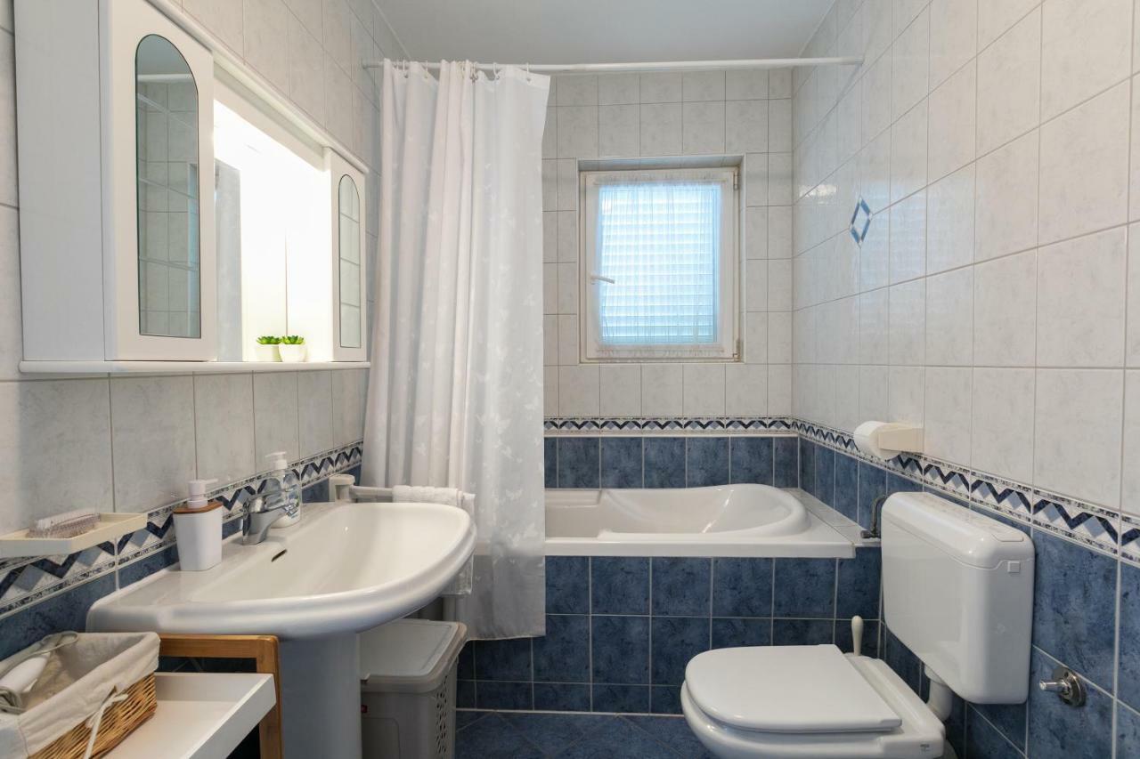 Villa Bosko Kastela Ngoại thất bức ảnh